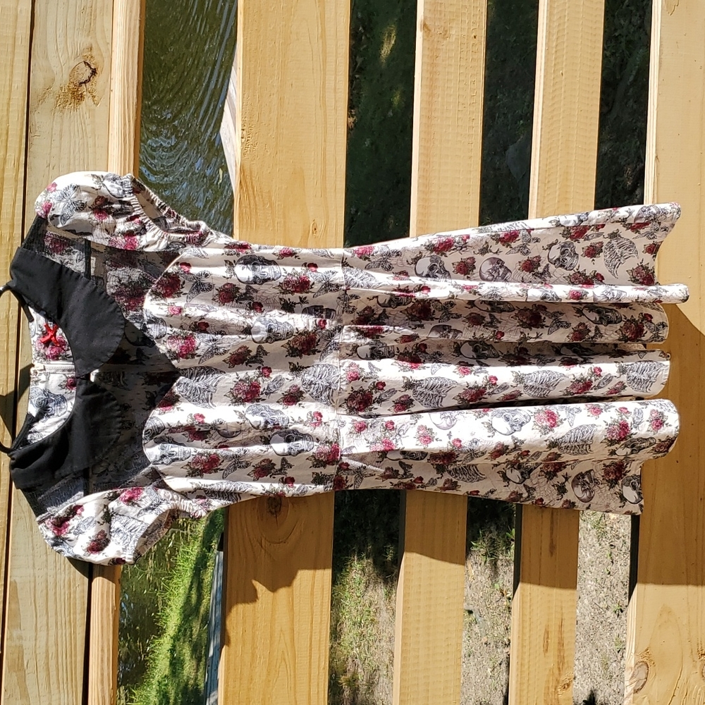 Hell Bunny Skeleton & Flower Skull Dress 4613 Size XS - Picture 4 of 13
